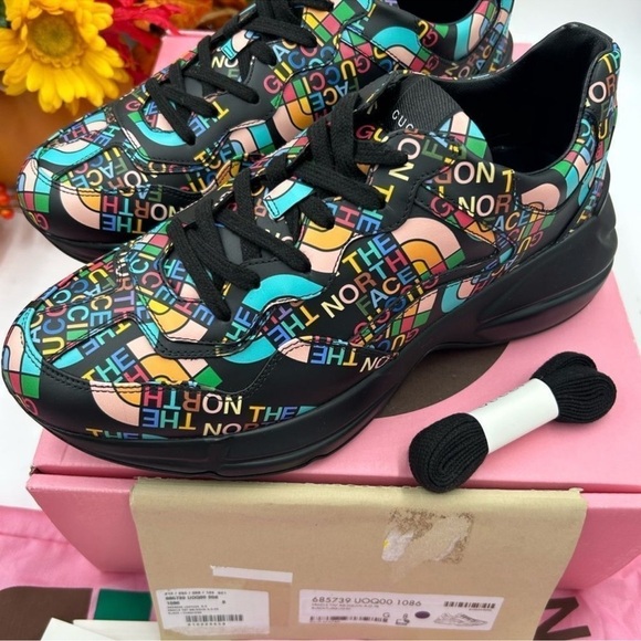 Men’s Gucci X North face low top trainers size 8, made in Italy - Picture 6 of 11